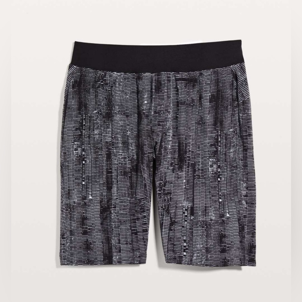 Lululemon T.H.E. Short 9" Linerless